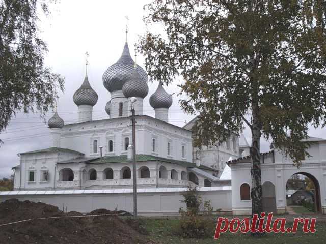 Углич. Кремль, Храмы