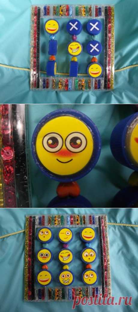 Игры в дорогу. Крестики-Нолики.