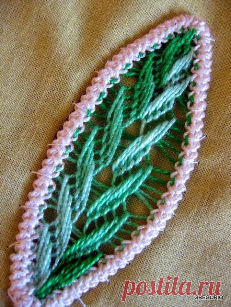MACRAME' RUMENO - POINT LACE : RICAMO ad AGO