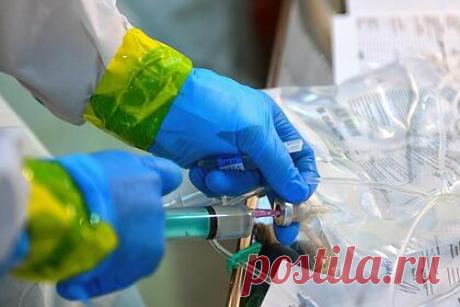 В Херсонской области медики Росгвардии помогли двум раненым школьникам. В Херсонской области пострадавшим от обстрела детям помогли военные медики Росгвардии, их спасли и эвакуировали из опасной зоны. От разрыва снаряда получили ранения два несовершеннолетних мальчика, жители села Давыдов Брод. Одному из них 15 лет, второму — 12 лет.