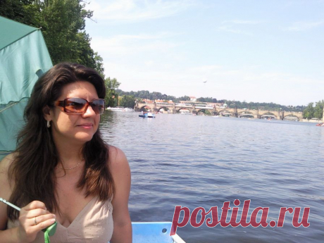 Прогулки по Праге на общественном транспорте и пешком без проф.экскурсий, но с рассказами, показами, фотосессией и ответами на все вопросы - 20 евро/час с чел. либо 100 евро/день за компанию от 2 человек: встреча и проводы к Вам в отель, квитанция об оплате перед выездом на прогулку.