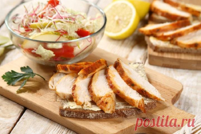 Бутерброды из запеченной курицы с салатом – пошаговый рецепт с фото.