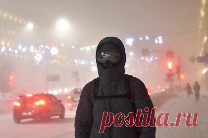 Жители российского региона рассказали о «разламывающем» морозе в 75 градусов. Жители поселка Ессей Красноярского края рассказали о морозах, «разламывающих» голову. По утверждению местного населения, показатели их термометров опустились до 73-75 градусов ниже нуля. В Среднесибирском УГМС не смогли подтвердить или опровергнуть эту информацию, отметив, что в Ессее отсутствует метеостанция.