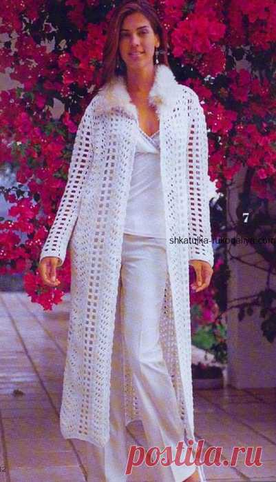 Длинный жакет с воротником крючком. Белый летний жакет