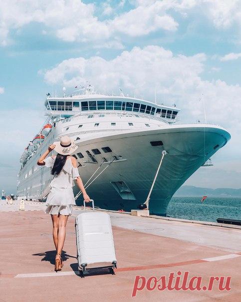 Отправимся в круиз! 

Вы знаете, что Греция — страна островов. Идеальный способ увидеть их — это, конечно, отправиться в круиз. Только представьте, вы прилетаете в гостеприимную греческую столицу, Афины, а затем отправляетесь в шикарное путешествие на белоснежном лайнере по 5 легендарным островам: Миконос, Патмос, Родос, Крит и Санторини.

Ближайший вылет из Москвы 13.05 - 87 302 руб./чел. Забронируйте сейчас: https://goo.gl/z8Xy62