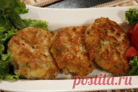 Капустные котлетки — полезно, просто и очень вкусно | Мама знает...