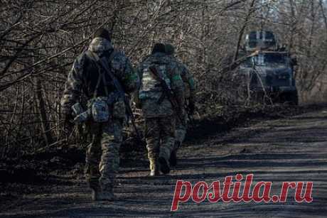 Глава Херсонской области высказался о форсировании Днепра военными ВСУ. Губернатор Херсонской области Владимир Сальдо заявил, что форсировать Днепр для Вооруженных сил Украины (ВСУ) бессмысленно. Пройти дальше по территории Херсонской области до Геническа и тем более до Крыма невозможно. Особенно без тяжелой техники, авиации и другого вооружения.