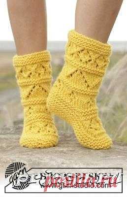 Вязаные сапожки спицами лимонного цвета / Модное Настроение