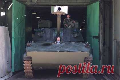 Россия приготовила против ВСУ новое оружие. Вооруженные силы России (ВС РФ) намерены применить в рамках специальной военной операции (СВО) новейшую самоходную артиллерию. «Российская армия наконец-то хочет прорвать оборону Украины. Для этой цели Кремль готовится использовать по-настоящему мощное оружие», — описали журналисты медиа САО 2С42 «Лотос».