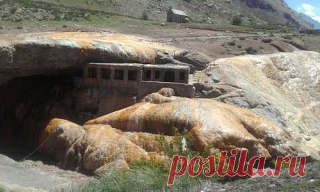 Viajeros del Mundo: PUENTE DEL INCA, un alto en el camino