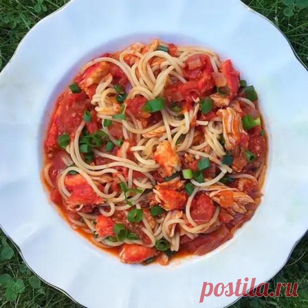Аппетитные спагетти с крабовым мясом и томатным соусом. - Полезные советы - Медиаплатформа МирТесен