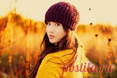 УХОД ЗА ВОЛОСАМИ ОСЕНЬЮ 
Как бы нам не хотелось продолжения лета, но, к сожалению, на пороге уже стоит осень. Хотя, как говорится в одной песне «У природы нет плохой погоды». 
Несмотря, на лирическое вступление, речь в этой статье пойдет далеко не о погоде. Сегодня мы поговорим об уходе за волосами, в период смены времен года с лета на осень. 
Показать полностью…