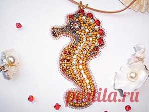 Вышиваем подвеску 