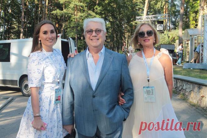 На «Новой волне» Пугачева помешала Крутому оценить поведение Латвии | Ваше мнение