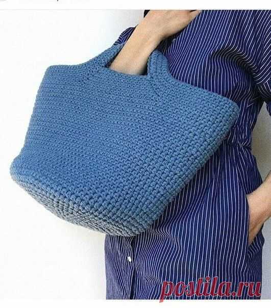 Удобная летняя сумочка. Крючком. Схемы. / knittingideas.ru