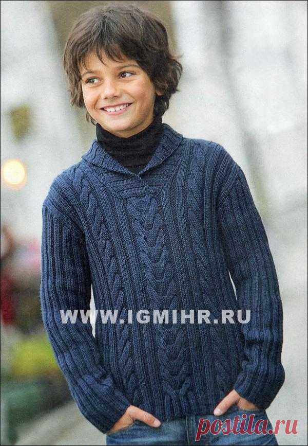 Синий пуловер с косами от финских дизайнеров
для мальчика 4-12 лет. Спицы.