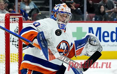 "Айлендерс" обыграли "Вегас" в матче НХЛ, Сорокин сделал шатаут во второй игре подряд. Встреча завершилась со счетом 3:0, российский голкипер отразил 42 броска