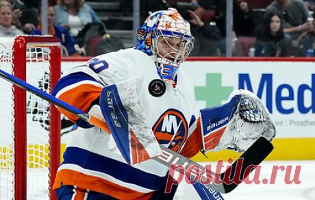 "Айлендерс" обыграли "Вегас" в матче НХЛ, Сорокин сделал шатаут во второй игре подряд. Встреча завершилась со счетом 3:0, российский голкипер отразил 42 броска