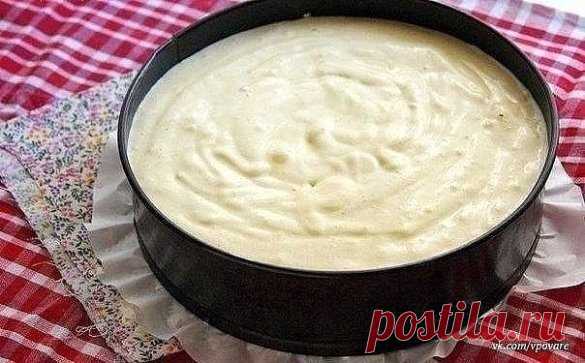 Очень вкусный нежный бисквит, в меру пахнет медом, тает во рту! Отлично поднимается, не опадает, нет шапки, и максимально прост в приготовлении!