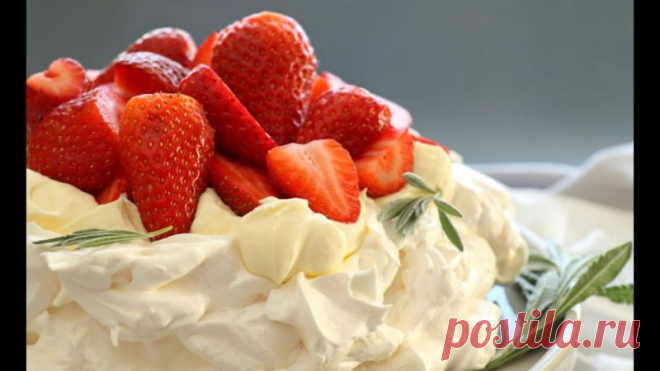 Безе с фруктами – вкусный десерт на чаепитие - На Кухне Хотите пригласить своих друзей на чай? Предлагаем вам приготовить изумительно нежный и воздушный десерт к чаю. Безе с фруктами – оригинальный и вкусный десерт, который очень понравится вашим...