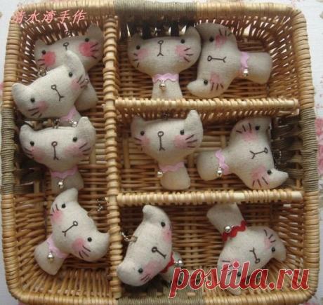 Котики-подвески