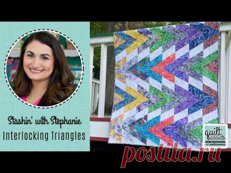 Interlocking Triangles! Modern Fat Quarter Triangle Quilt from Quilt Addicts Anonymous