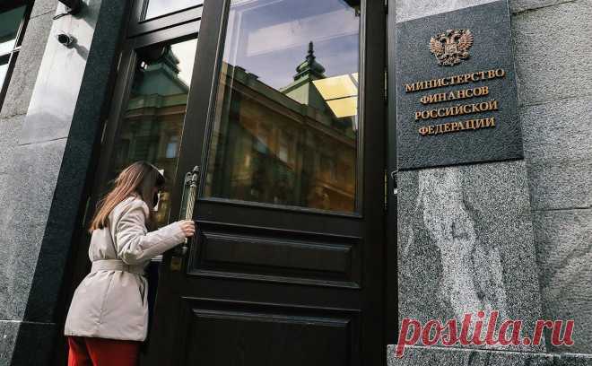 Власти выбрали организатора выкупа замороженных активов у инвесторов. Организатором выкупа замороженных активов у частных инвесторов и их дальнейшей перепродажи иностранцам станет брокер «Инвестиционная палата». Под обмен попадут порядка 3,5 тыс. биржевых инструментов