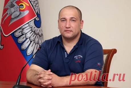 В ДНР предрекли исчезновение Украины через 10 лет. Депутат Народного совета (парламента) самопровозглашенной Донецкой народной республики Александр Быкадоров заявил о скорой потере интереса Запада к Украине. Он связывает это с нацистской риторикой, бесконечным политическим попрошайничеством и внутренними проблемами западных кураторов страны.