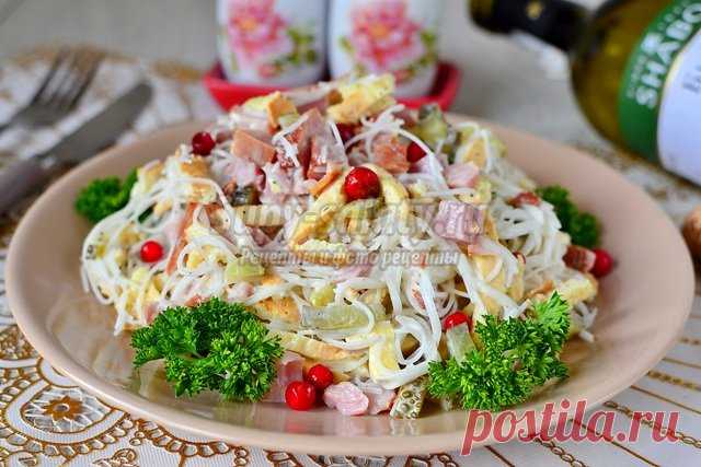 Праздничный салат с фунчозой. Рецепт с пошаговыми фото