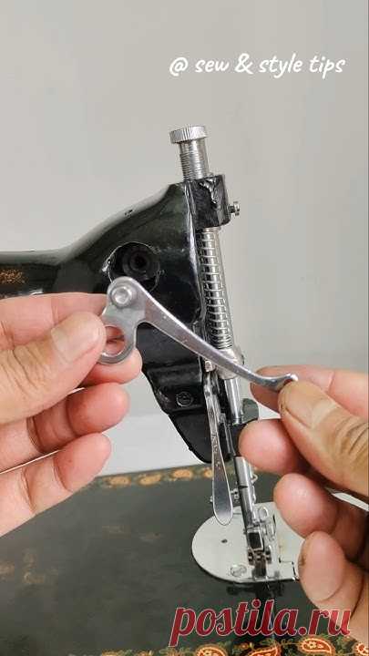 Thread take up lever installation in sewing machine #sewingmachinerepair #silaimachineproblem