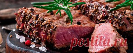 Как жарить стейк: советы Хестона Блюменталя - Академия T-Bone Как жарить стейк? Об этом расскажем всемирно известный шеф-повар и кулинарный алхимик Хестон Блюменталь! Его советы и кулинарные секреты в нашей статье!