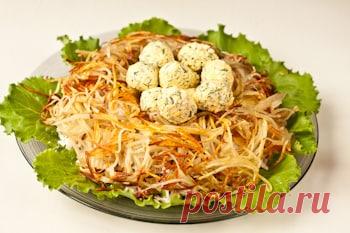 Салат с печенью трески и салат "Гнездо глухаря"