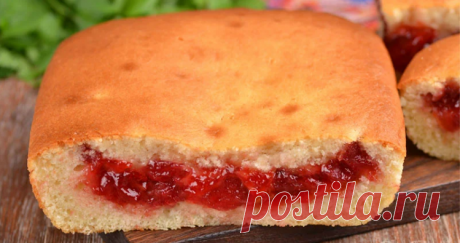 Заливной пирог с вареньем. Способ, при котором начинка в жидком тесте никогда не опустится на дно пирога - Вкусные рецепты - медиаплатформа МирТесен