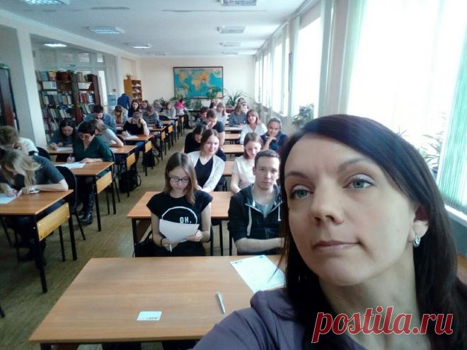 История о том, как я была диктатором
Каждый год я хожу на Тотальный диктант. Однажды я даже была «диктатором»...
Читай пост далее на сайте. Жми ⏫ссылку выше