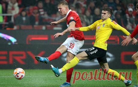 Крупная победа &quot;Спартака&quot; и осечка ЦСКА. Итоги игрового дня чемпионата России по футболу. В воскресенье &quot;Оренбург&quot; сыграл вничью с ЦСКА, &quot;Спартак&quot; разгромил &quot;Химки&quot;, &quot;Ахмат&quot; победил &quot;Торпедо&quot;