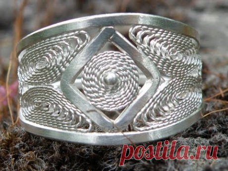Jewellery making filigree wire silver ring