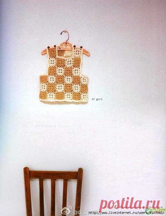 ДЕТСКИЙ ЖИЛЕТ АЖУРНЫМИ КВАДРАТАМИ. КРЮЧОК.