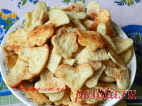 Сырные снеки " Хрустик " Друзья! Сегодня предлагаю вам рецепт сырных снеков « Хрустики «. Рецепт нашла в интернете и решила приготовить. Получилось очень вкусно и что самое главное безопасно для здоровья.  Можно...