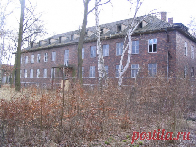 Panoramio - Photo of Unterkunftsgebäude