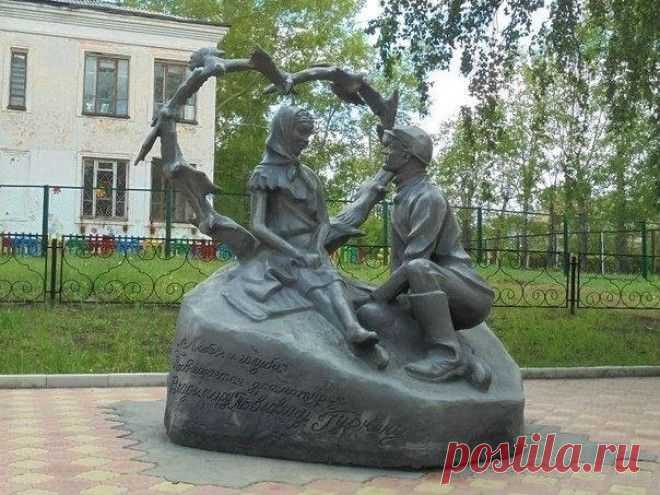 За кадром фильма «Любовь и голуби»: вырезанные эпизоды и обвинения в аморальности