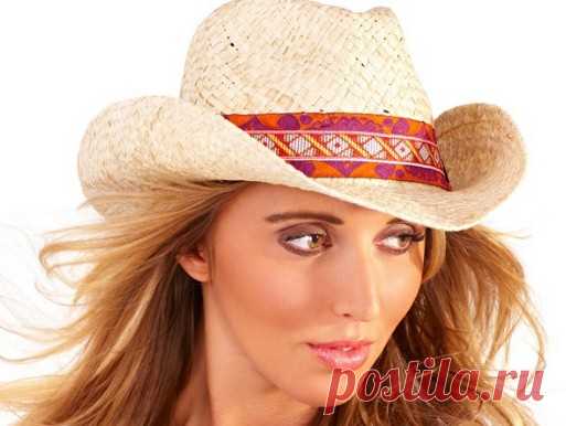 Женские шляпки.