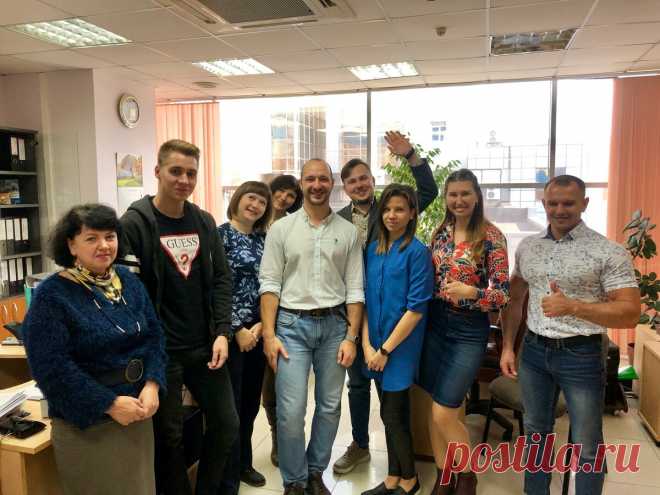 "Планёрки", "Летучки" - как я провожу собрания коротко, без занудства и с толком. | Александр Полковников | Яндекс Дзен