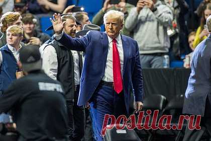 Пелоси призвали не радоваться возможному аресту Трампа. Не следует радоваться возможному аресту экс-президента США Дональда Трампа, призвали экс-спикера Палаты представителей Нэнси Пелоси. По ее словам, у бывшего лидера его не получится скрыться от своих правонарушений, проявления неуважения к выборам и подстрекательств к насилию.