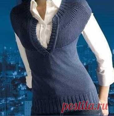 Жилет с круглой кокеткой Размер: 40Вам потребуется:300 г пряжи 50% акрила, 50% вискозы темно-синего цвета (№ 567); спицы № 4.Узоры: резинка 1/1, резинка 2/2, лицевая гладь.Плотность вязания:24 п. х 31 р. = 10 х 10 см (лицевая гладь).Описание работыСпинка. Набрать на спицы 96 п. и связать 8 см резинкой 1/1 (на...