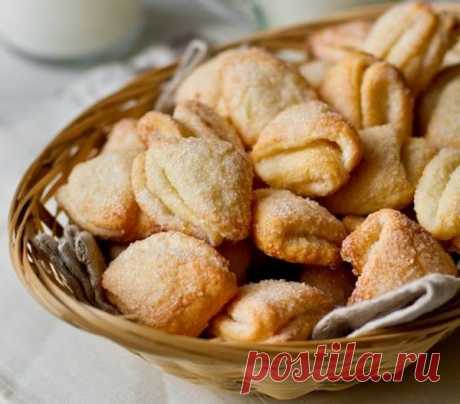 Творожное печенье - Пошаговый рецепт с фото своими руками Творожное печенье - Простой пошаговый рецепт приготовления в домашних условиях с фото. Творожное печенье - Состав, калорийность и ингредиенти вкусного рецепта.