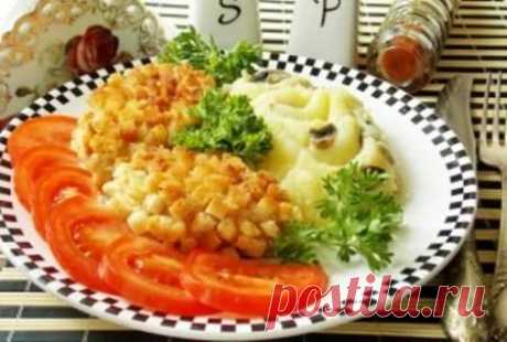 Пожарские котлеты с гарниром из пюре и грибами - Простые рецепты Овкусе.ру