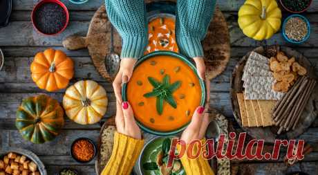 Тыквенный хит-парад, 12 ярких рецептов из тыквы — читать на Gastronom.ru Начало осени — самое время для тыквы, поэтому мы хотим представить вам настоящий хит-парад, 12 лучших рецептов, которые каждому захочется повторить. Мало какой овощ может сравниться с тыквой своей красотой, яркостью и ощущением тепла и уюта. Чего тол - статья на кулинарном сайте Gastronom.ru
