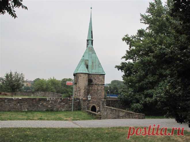 Достопримечательности Магдебурга.  -  ЧАСОВНЯ СВ. МАГДАЛЕНЫ.