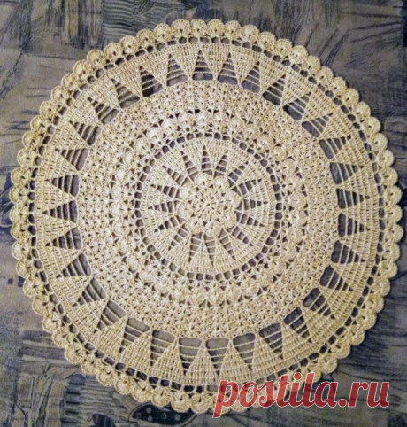Круглая плотная салфетка