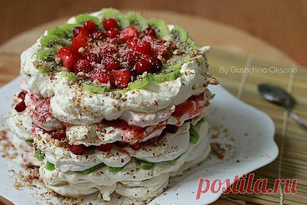 Зефирный торт - десерт с ягодами, фруктами и орехами без выпечки..